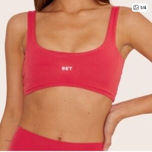 SET Active Spicy Red Formcloud Sports Bra top and bottom